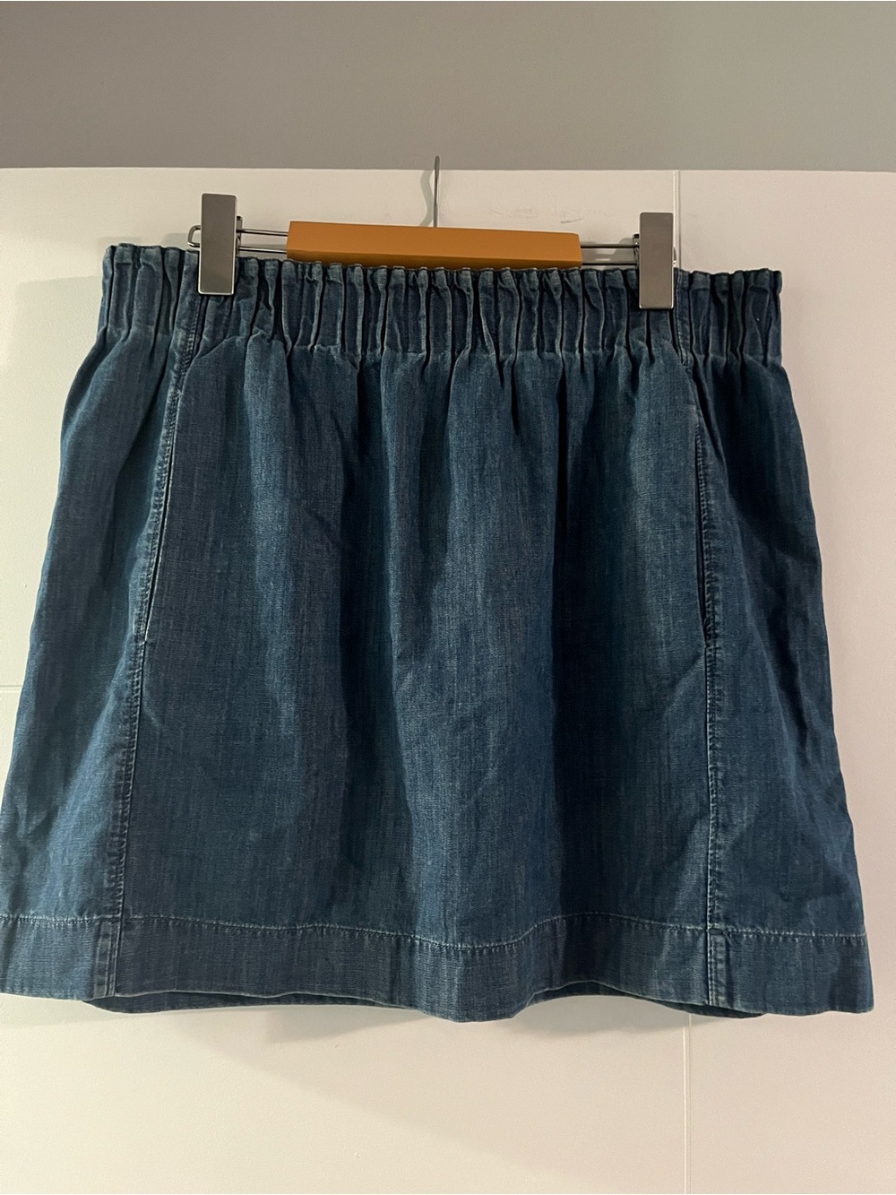 Club Monaco Indigo Denim Elastic-Waist Mini Skirt
